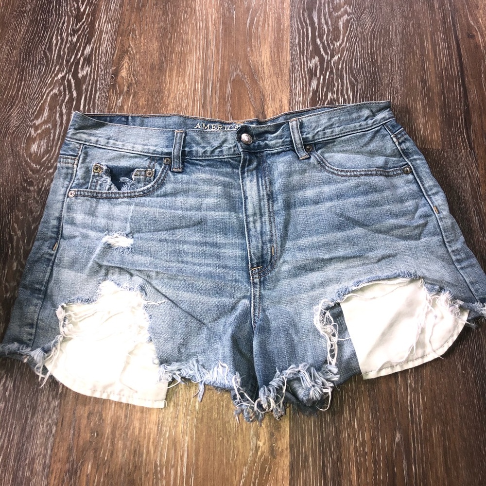 American eagle distressed denim shorts